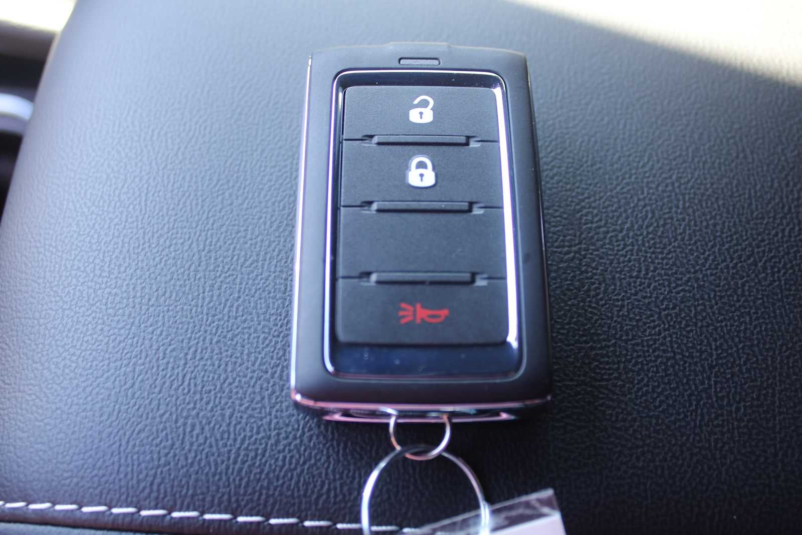 2025 Jeep Grand Cherokee GRAND CHEROKEE LAREDO X 4X2