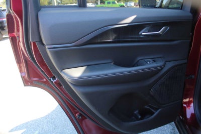 2025 Jeep Grand Cherokee GRAND CHEROKEE LAREDO X 4X2