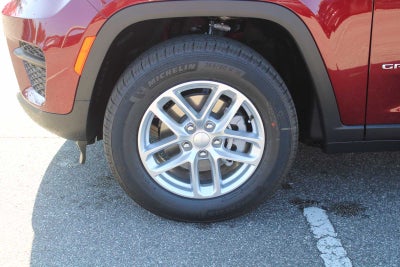 2025 Jeep Grand Cherokee GRAND CHEROKEE LAREDO X 4X2