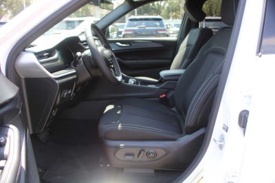 2026 Jeep Grand Cherokee Laredo X