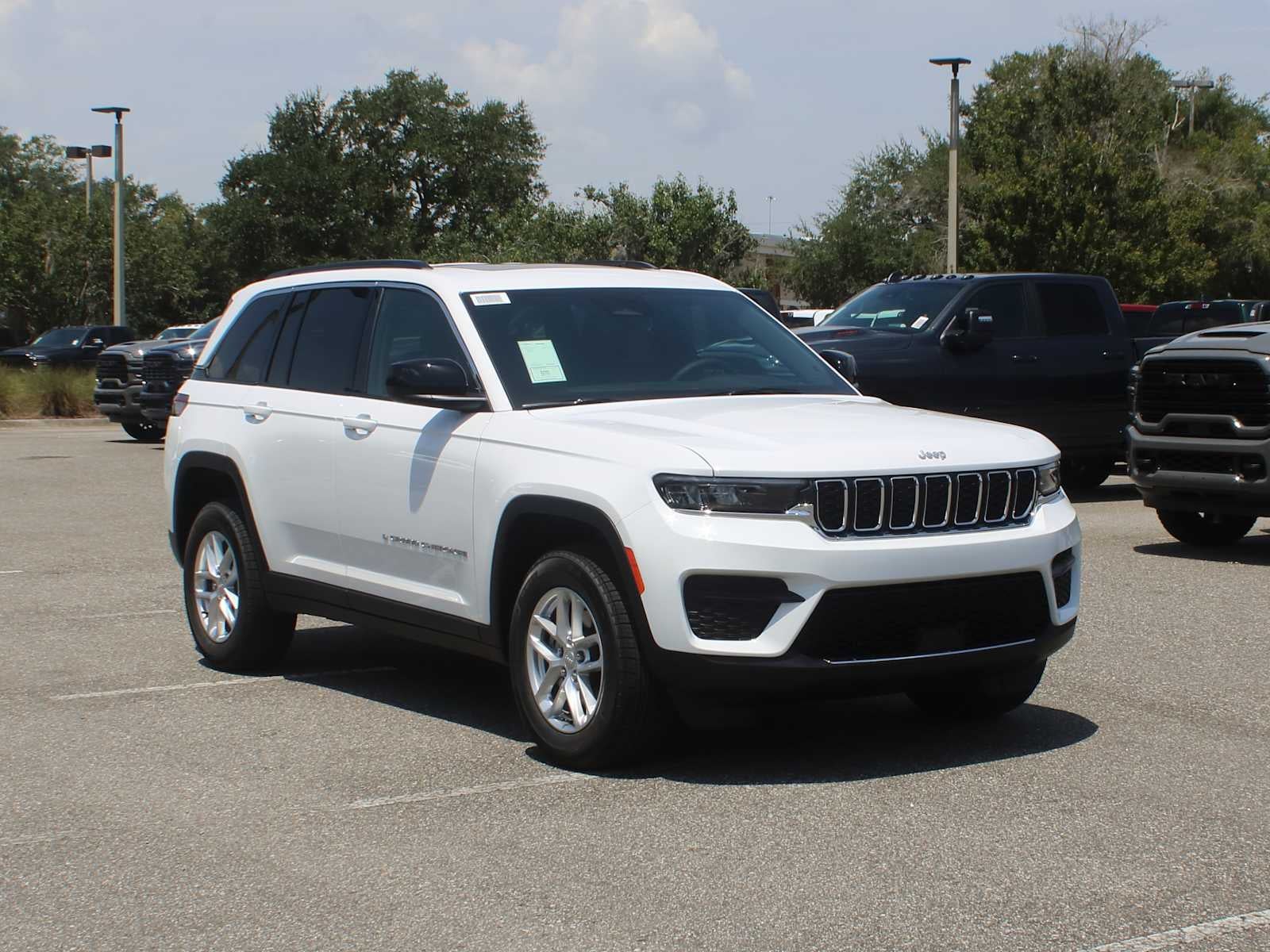 2026 Jeep Grand Cherokee Laredo X