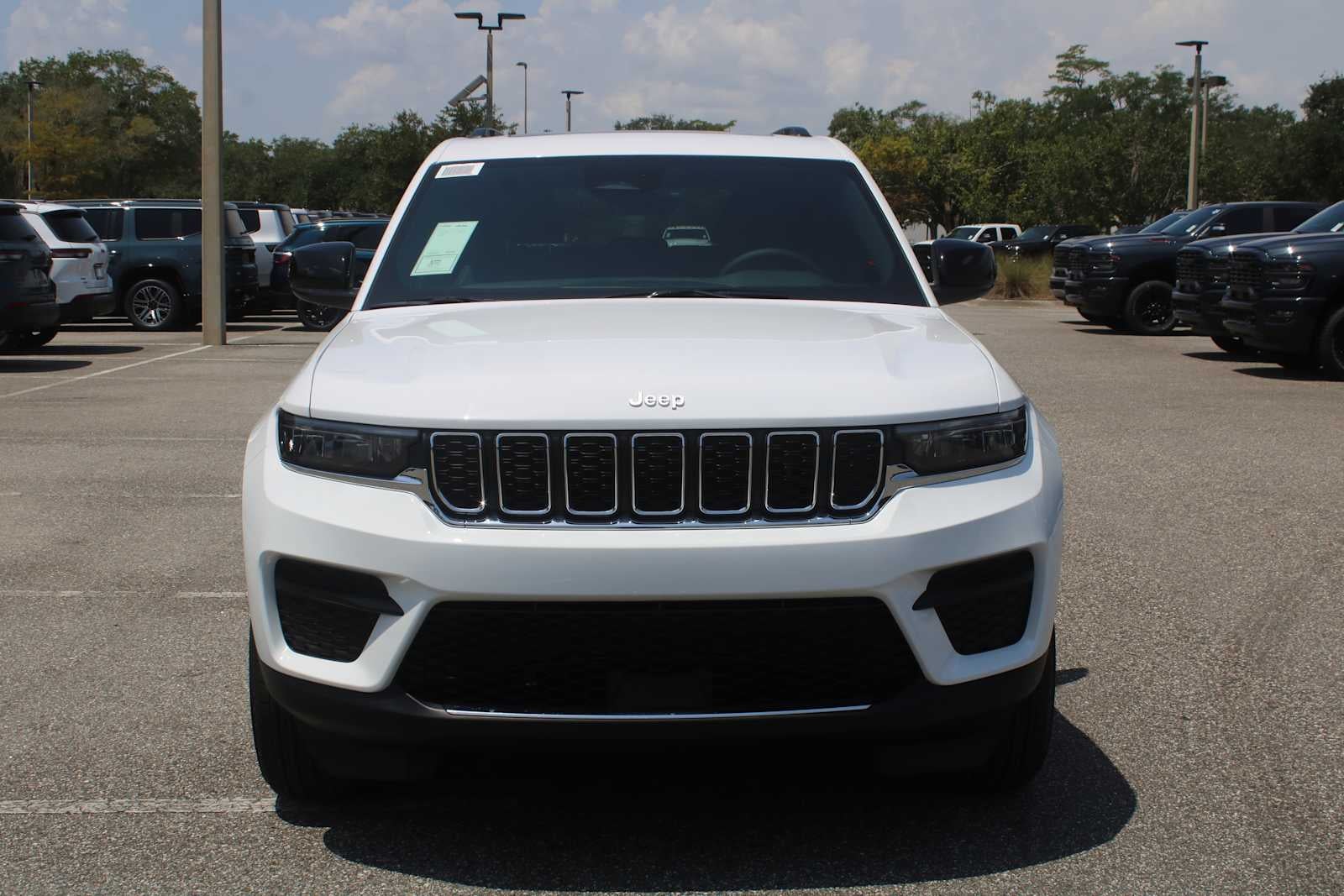 2026 Jeep Grand Cherokee Laredo X
