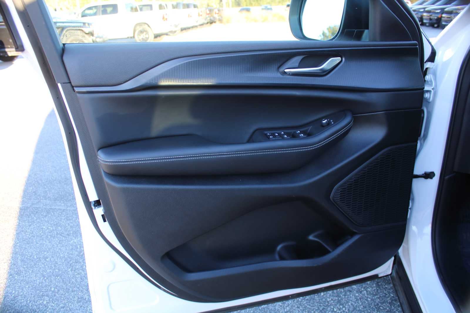 2025 Jeep Grand Cherokee Laredo X 4x2