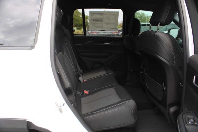 2025 Jeep Grand Cherokee GRAND CHEROKEE LAREDO X 4X2