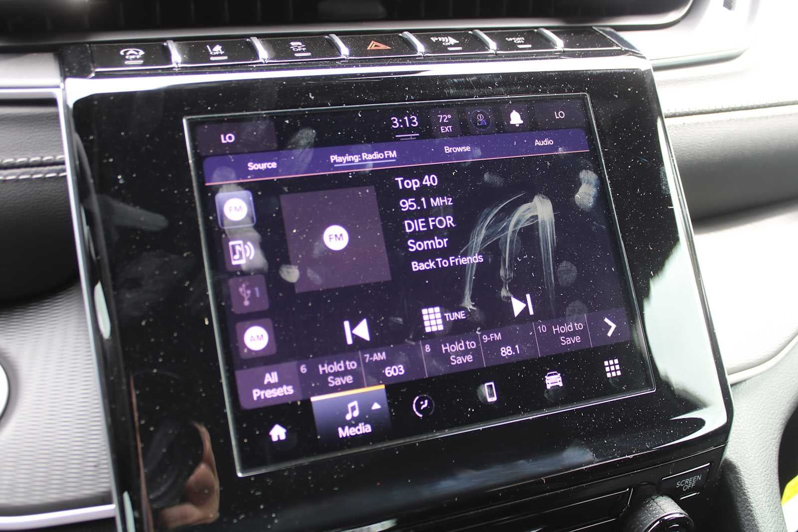 2025 Jeep Grand Cherokee GRAND CHEROKEE LAREDO X 4X2