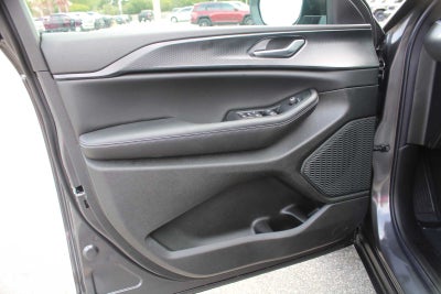 2026 Jeep Grand Cherokee GRAND CHEROKEE LAREDO X 4X2