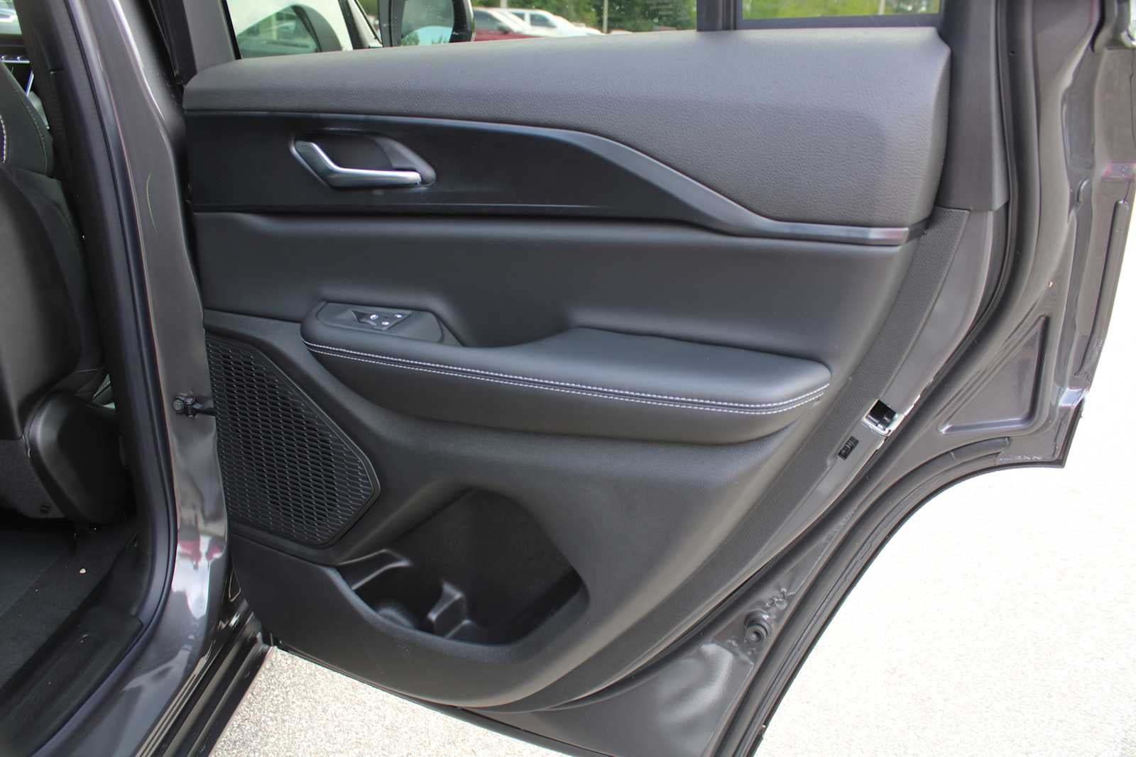 2026 Jeep Grand Cherokee GRAND CHEROKEE LAREDO X 4X2