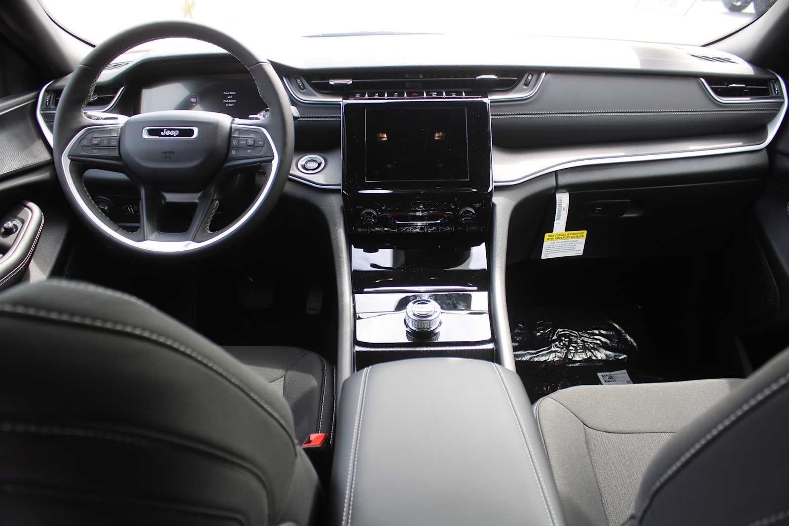 2026 Jeep Grand Cherokee GRAND CHEROKEE LAREDO X 4X2