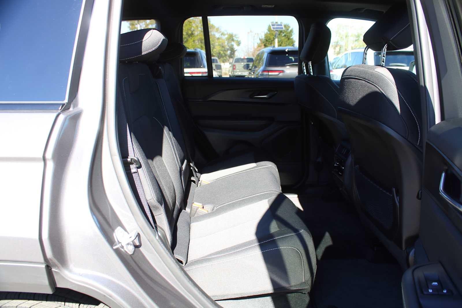 2025 Jeep Grand Cherokee Laredo X 4x2