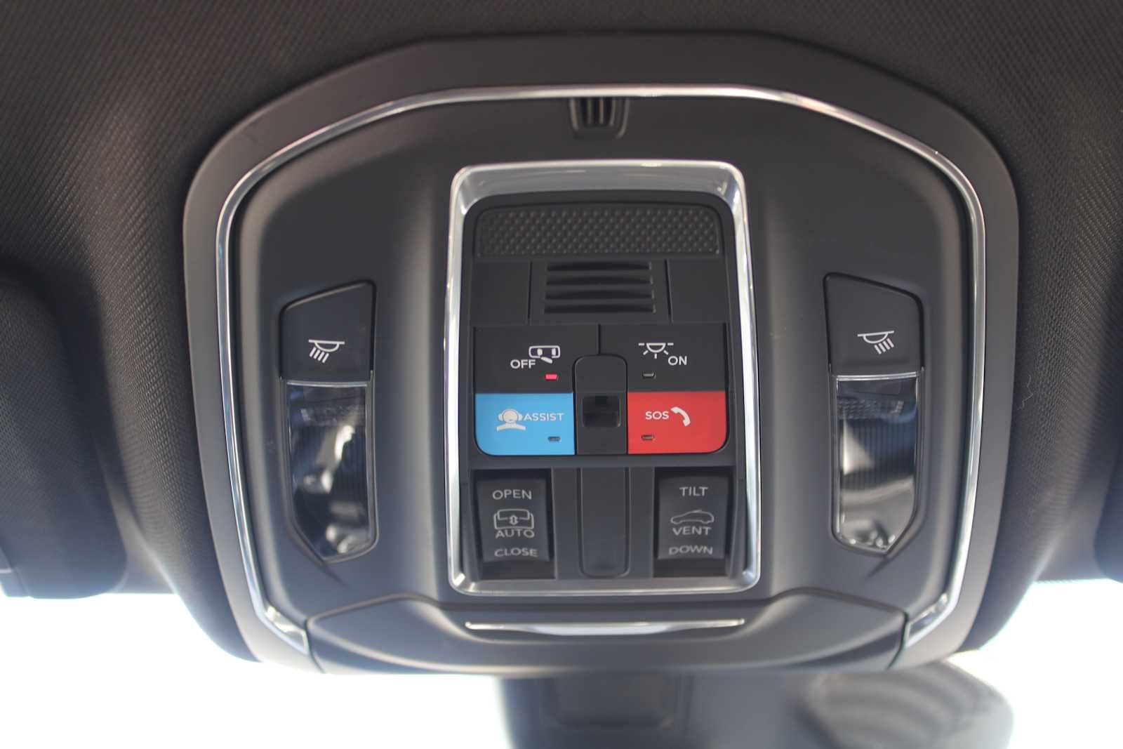 2025 Jeep Grand Cherokee Laredo X 4x2