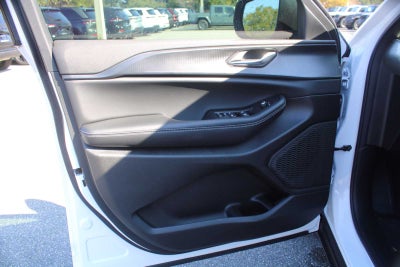 2025 Jeep Grand Cherokee GRAND CHEROKEE LAREDO X 4X2