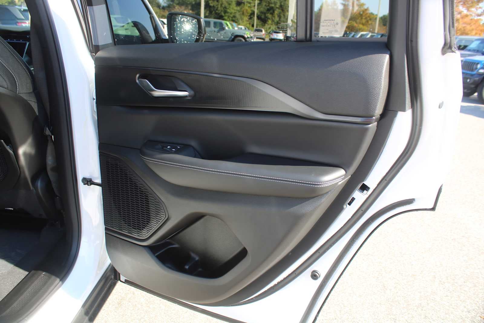 2025 Jeep Grand Cherokee GRAND CHEROKEE LAREDO X 4X2