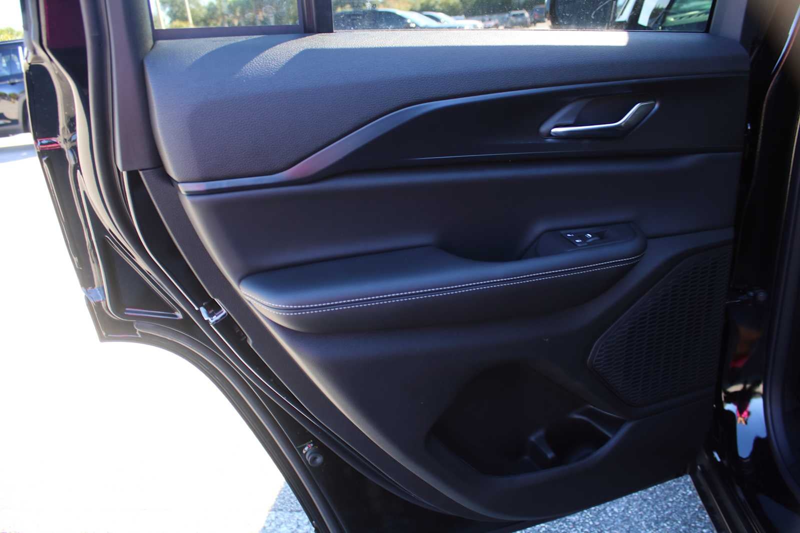 2025 Jeep Grand Cherokee GRAND CHEROKEE ALTITUDE X 4X2