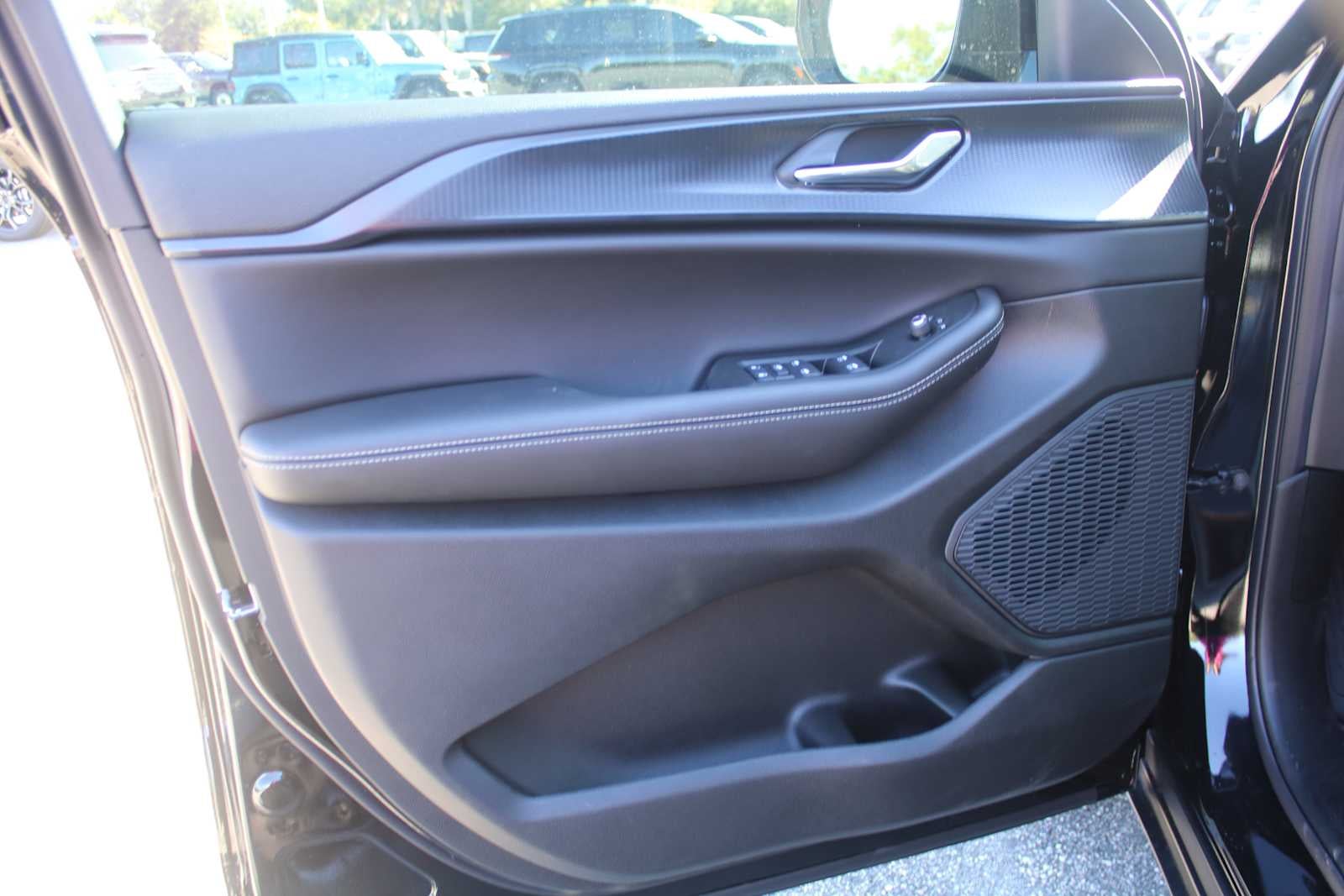 2025 Jeep Grand Cherokee GRAND CHEROKEE ALTITUDE X 4X2