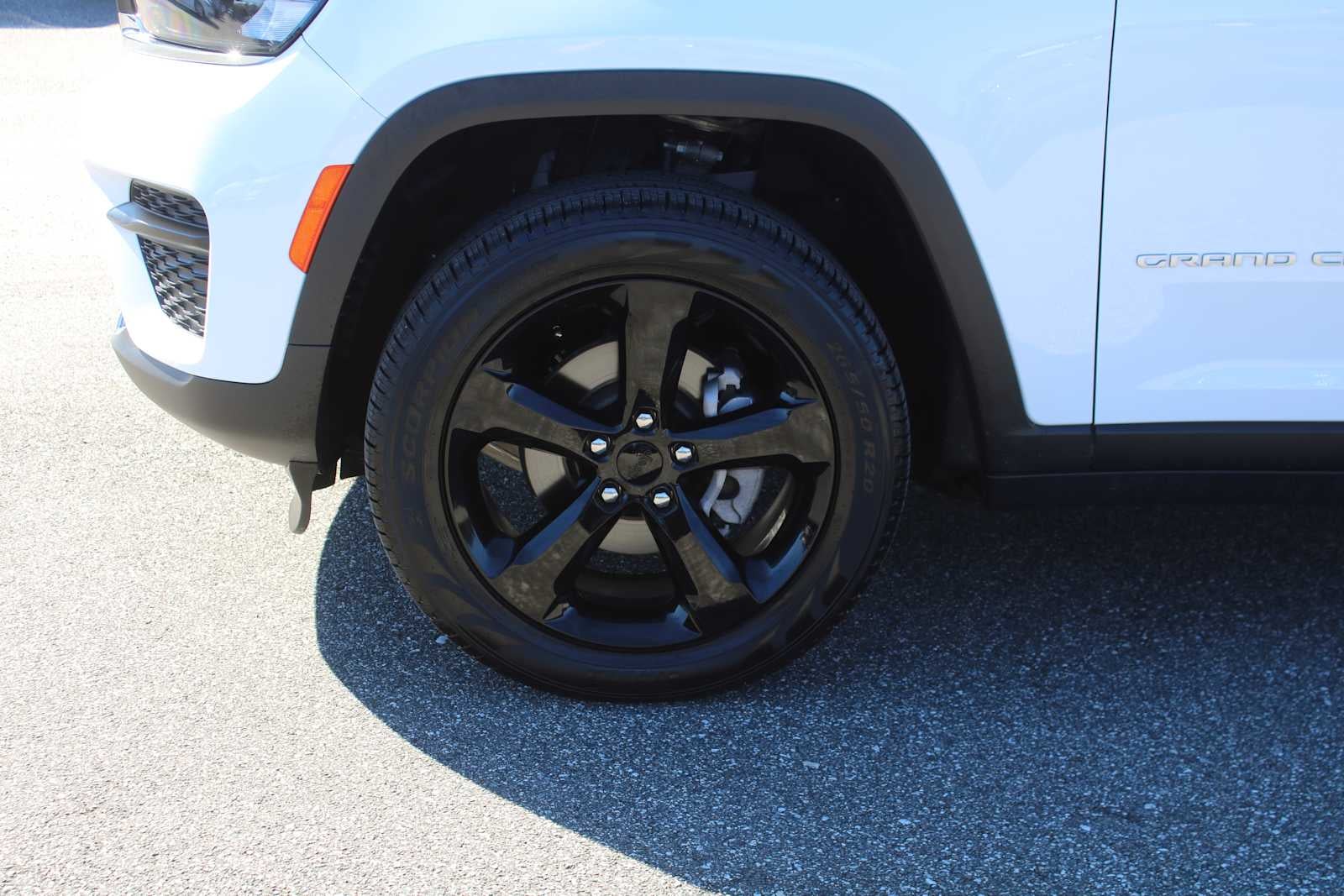 2025 Jeep Grand Cherokee Laredo X