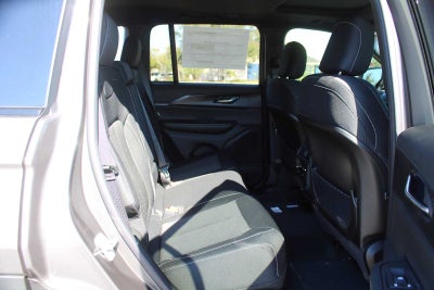 2025 Jeep Grand Cherokee GRAND CHEROKEE LAREDO X 4X2