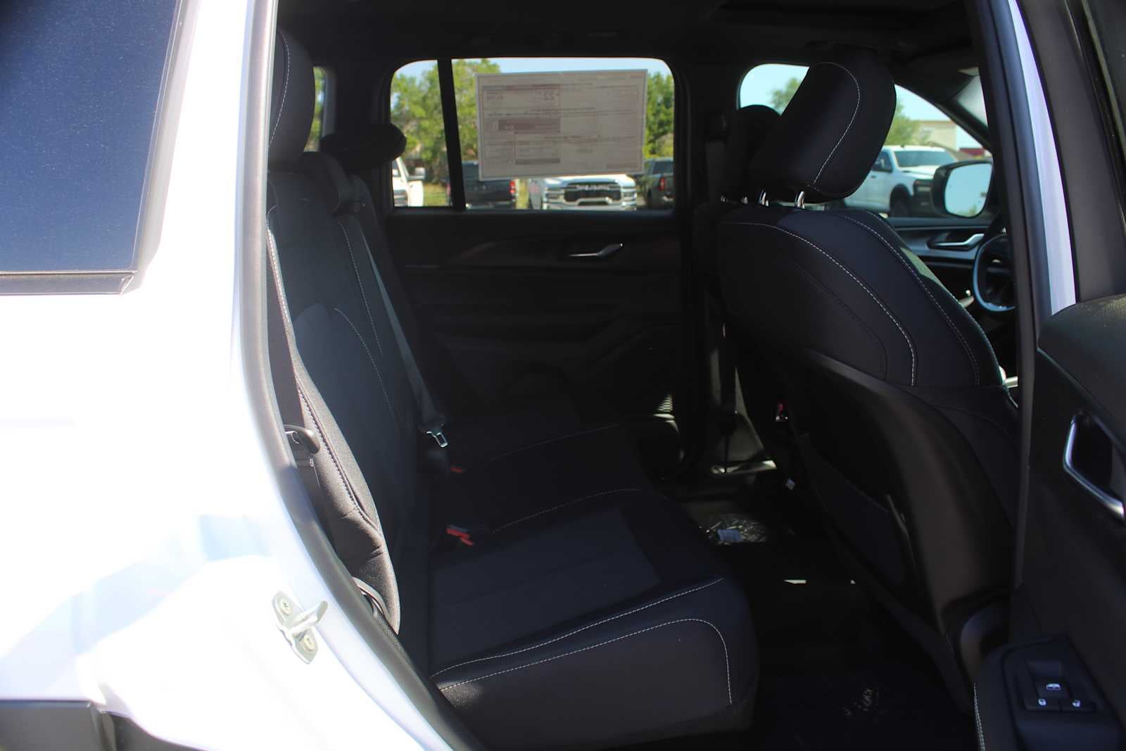 2026 Jeep Grand Cherokee Laredo X