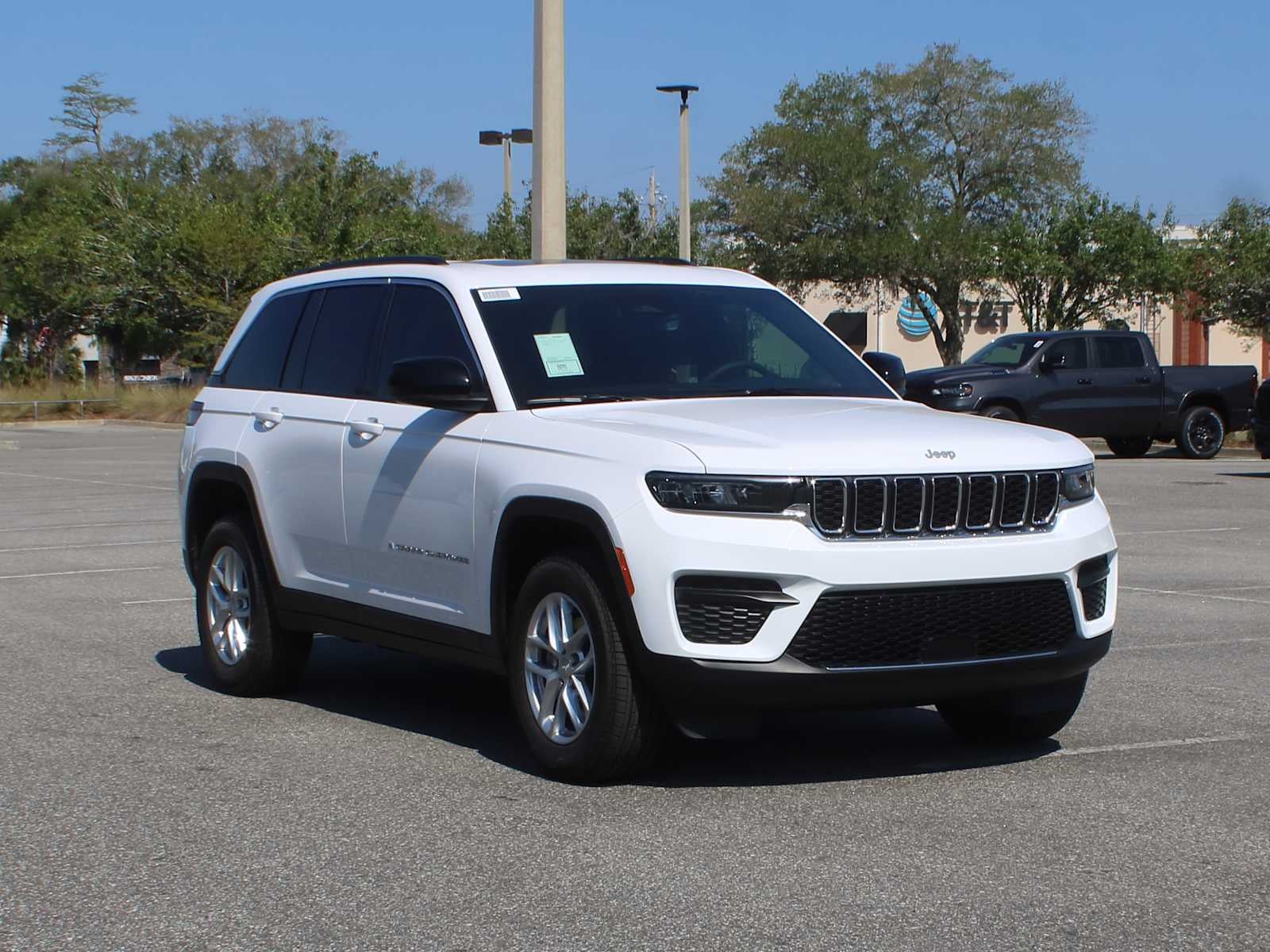 2026 Jeep Grand Cherokee Laredo X