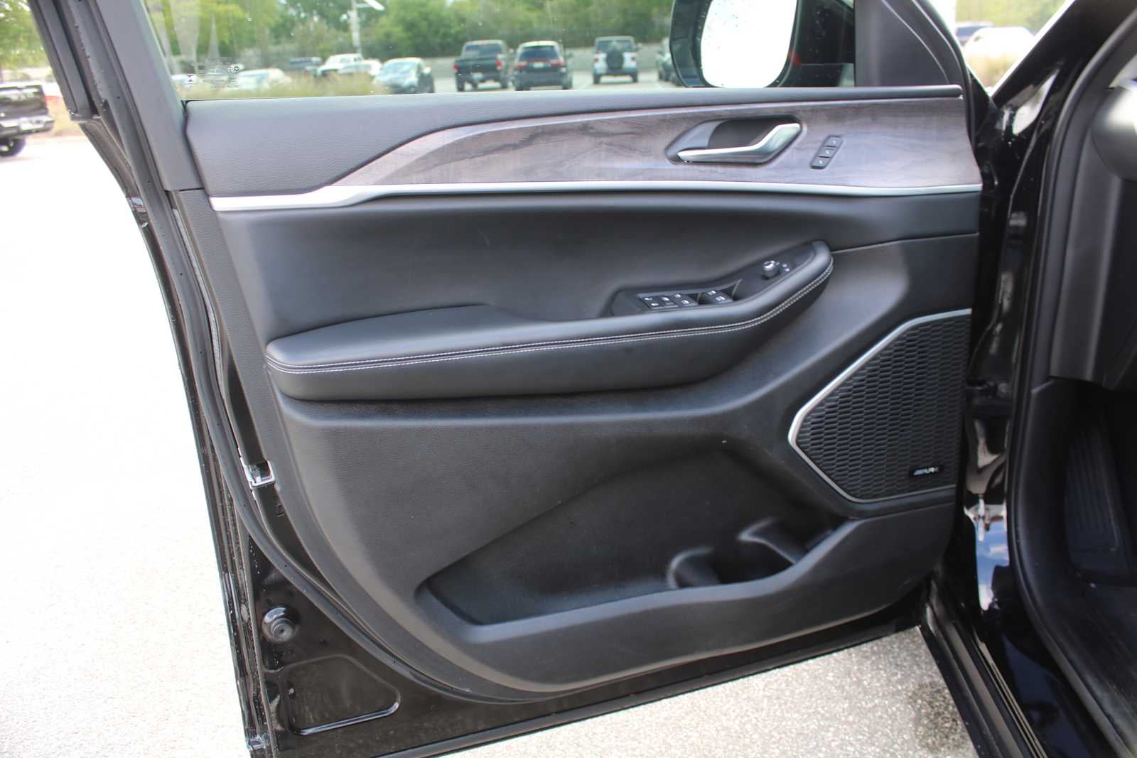 2022 Jeep Grand Cherokee Limited 4x2