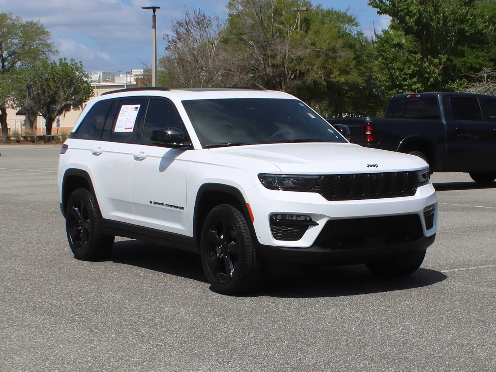 2025 Jeep Grand Cherokee Limited 4x2
