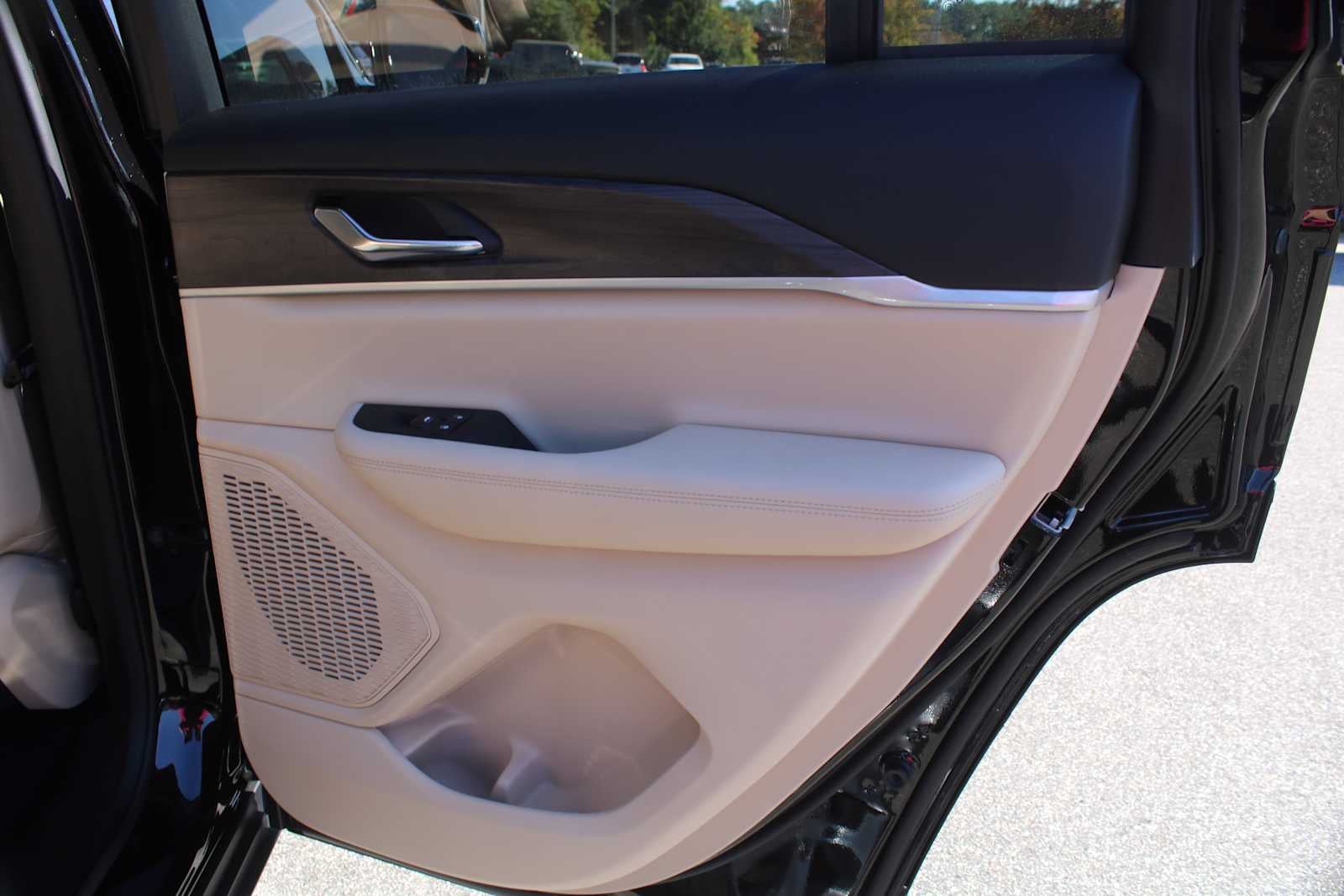 2025 Jeep Grand Cherokee GRAND CHEROKEE LIMITED 4X2