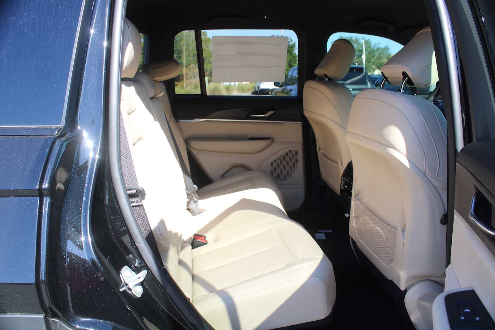 2025 Jeep Grand Cherokee GRAND CHEROKEE LIMITED 4X2