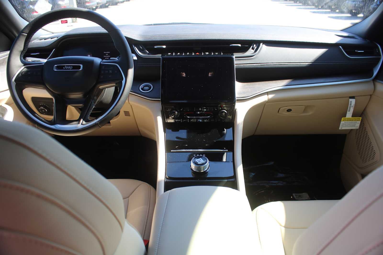 2025 Jeep Grand Cherokee GRAND CHEROKEE LIMITED 4X2