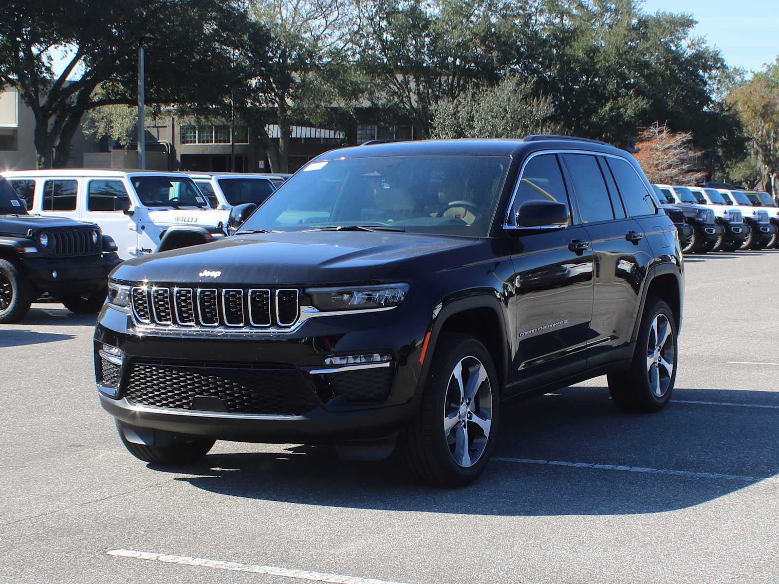 2025 Jeep Grand Cherokee GRAND CHEROKEE LIMITED 4X2