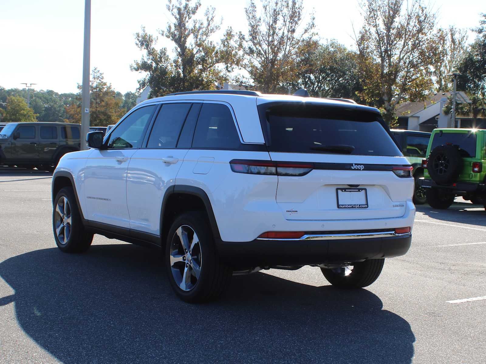 2025 Jeep Grand Cherokee GRAND CHEROKEE LIMITED 4X2