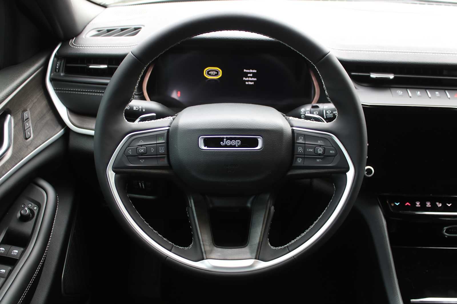 2026 Jeep Grand Cherokee GRAND CHEROKEE LIMITED 4X2