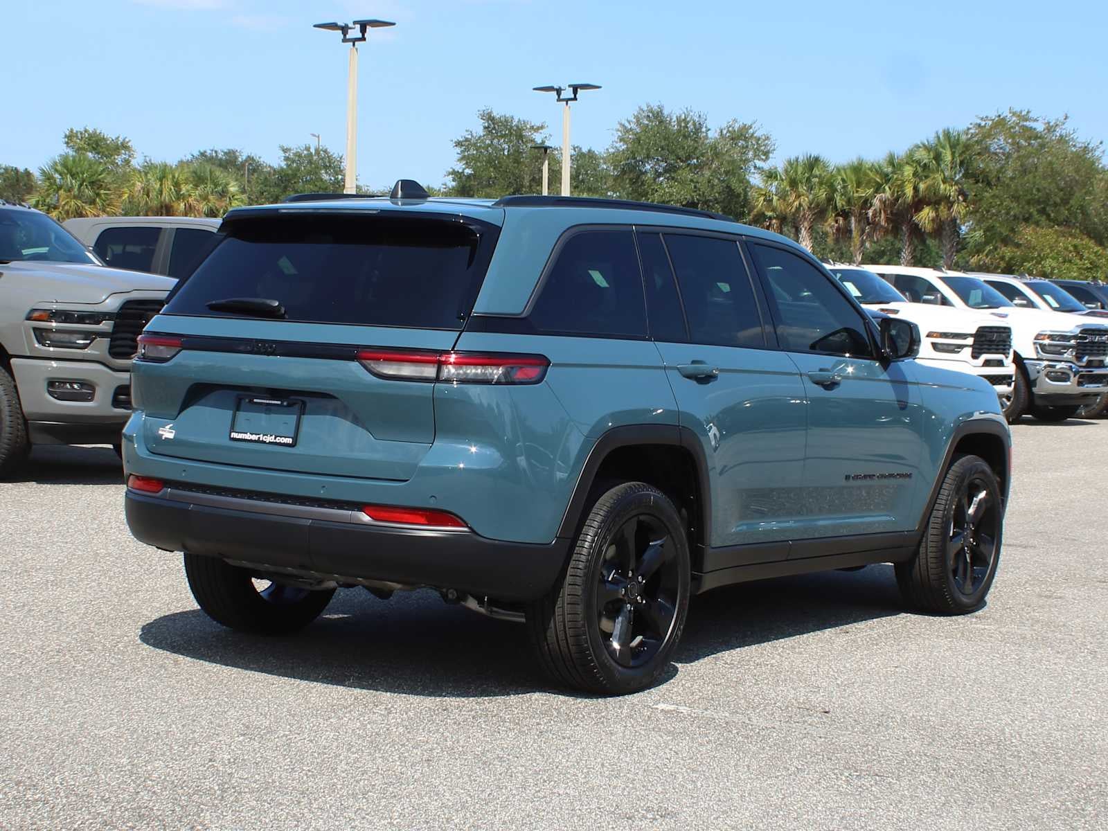 2027 Jeep Grand Cherokee Limited
