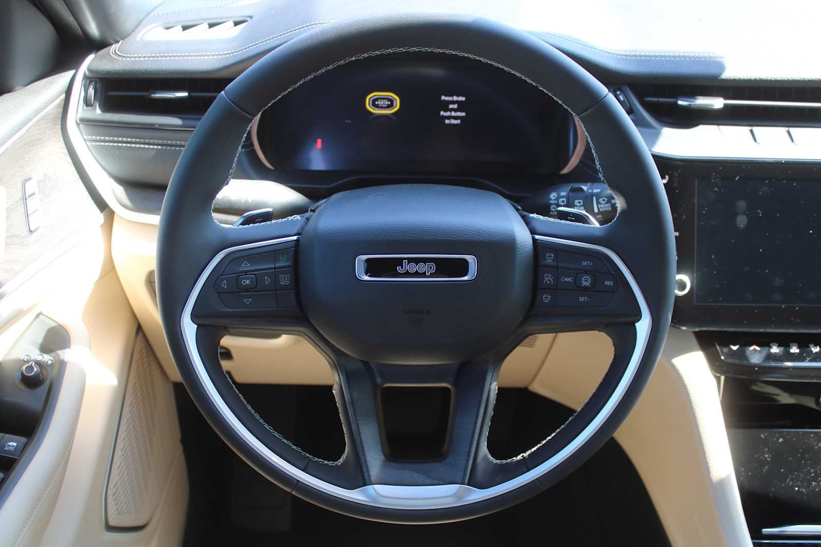 2026 Jeep Grand Cherokee GRAND CHEROKEE LIMITED 4X2