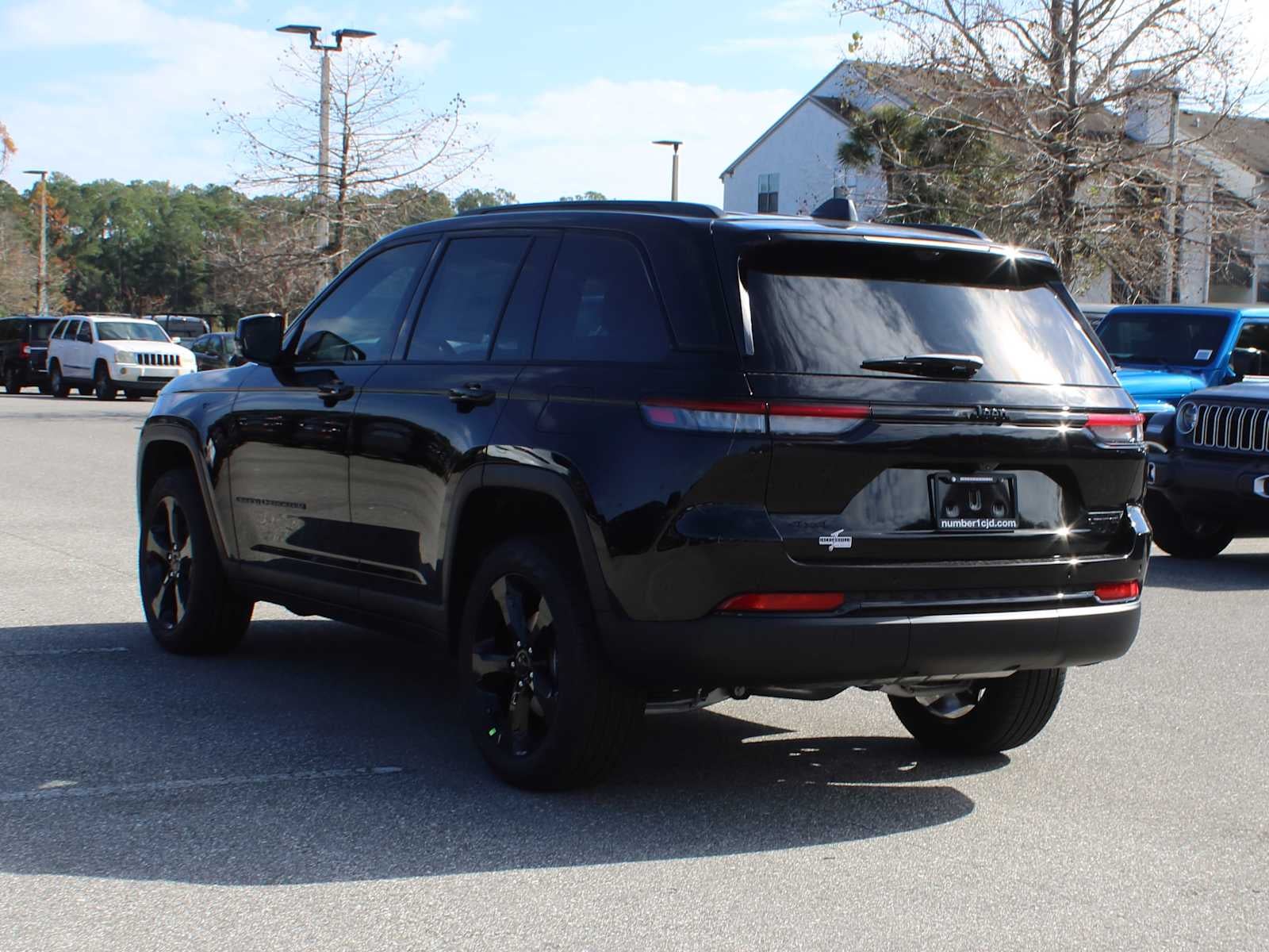 2025 Jeep Grand Cherokee GRAND CHEROKEE LIMITED 4X4