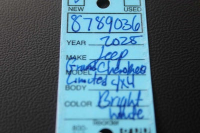 2025 Jeep Grand Cherokee GRAND CHEROKEE LIMITED 4X4