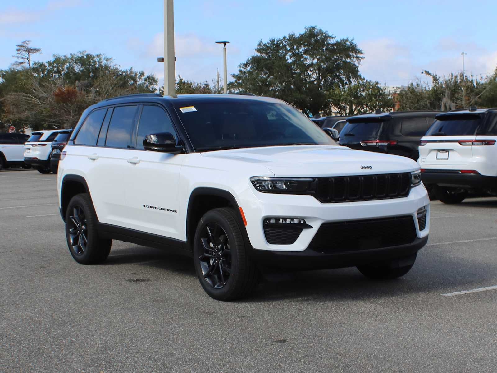 2025 Jeep Grand Cherokee GRAND CHEROKEE LIMITED 4X4