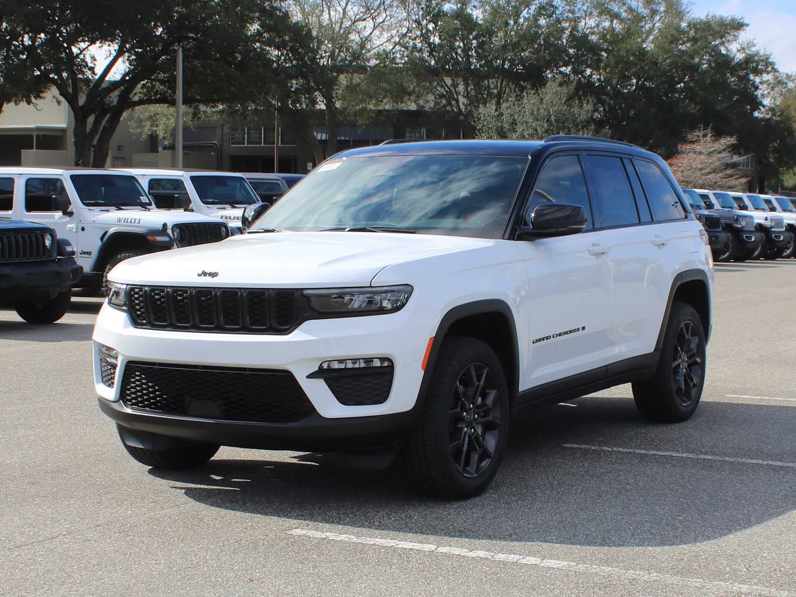 2025 Jeep Grand Cherokee GRAND CHEROKEE LIMITED 4X4