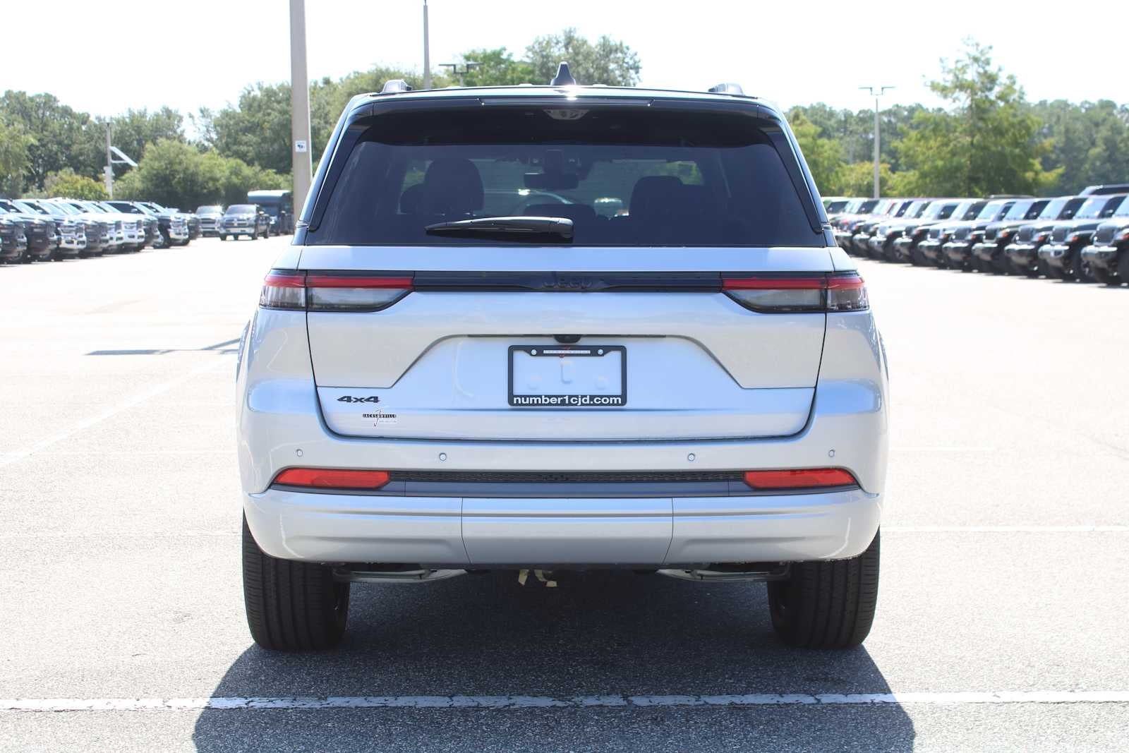 2026 Jeep Grand Cherokee Limited Reserve