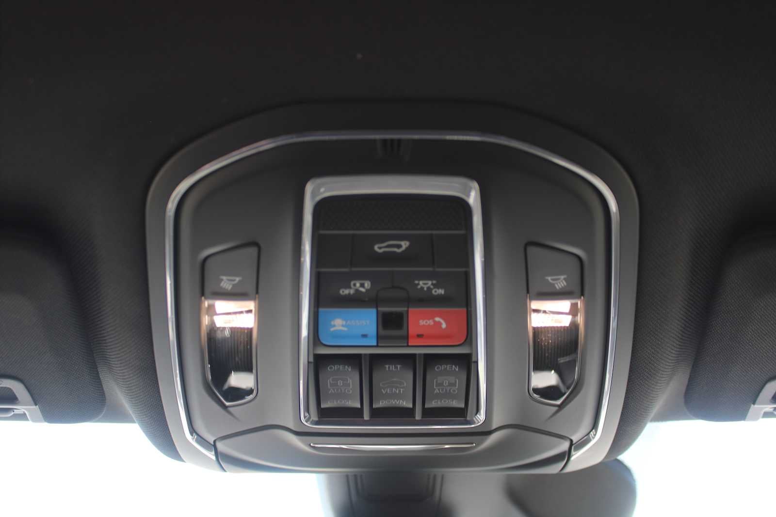 2026 Jeep Grand Cherokee Limited Reserve