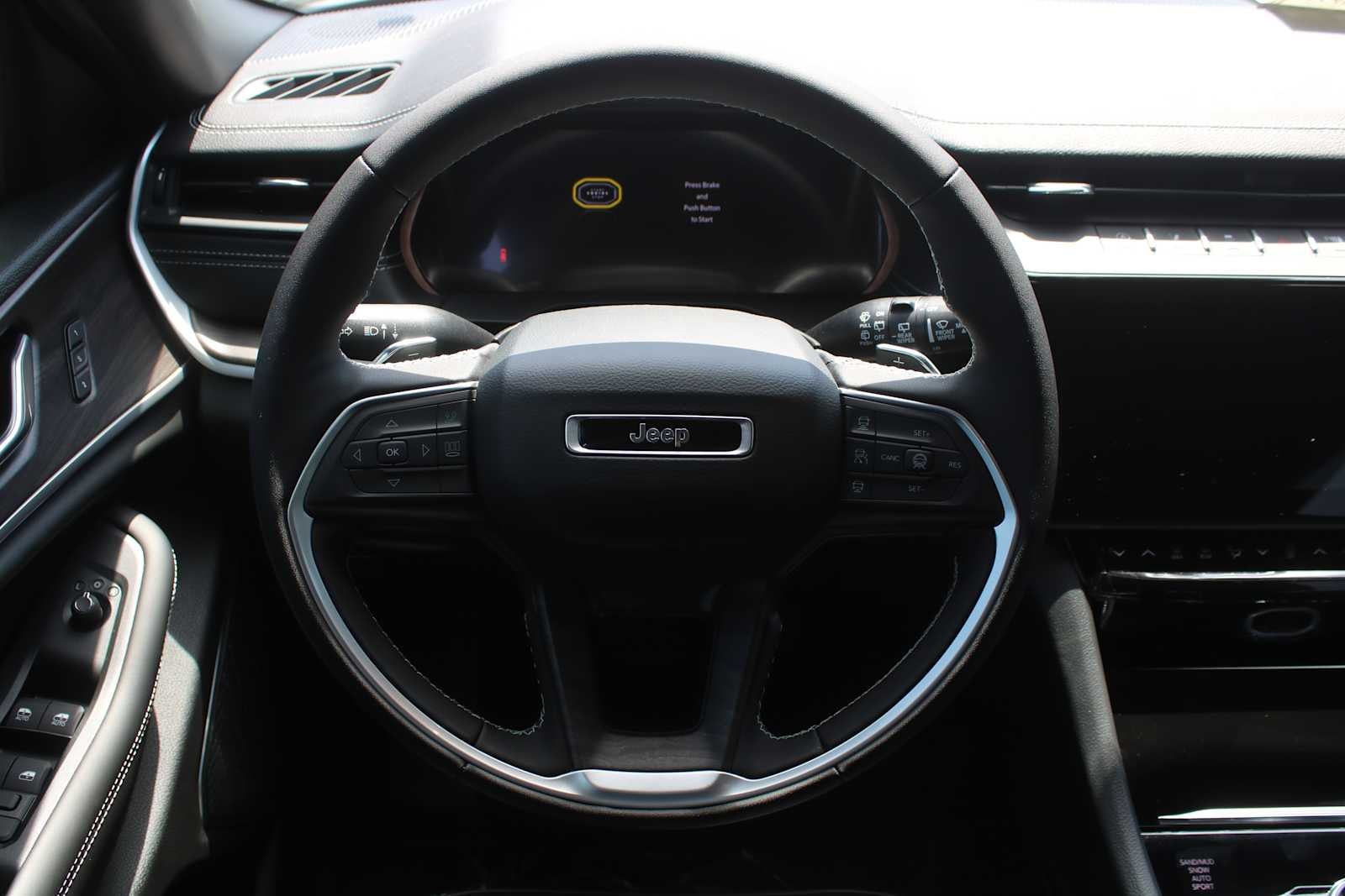 2026 Jeep Grand Cherokee Limited Reserve