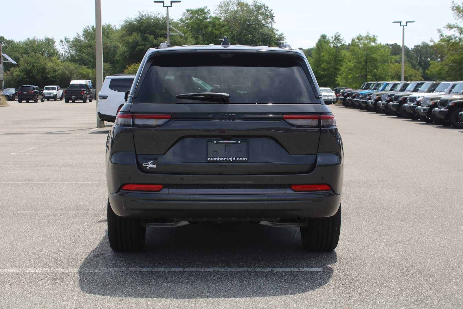 2026 Jeep Grand Cherokee Limited Reserve