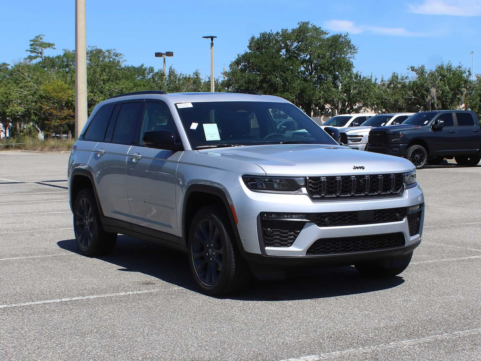 2026 Jeep Grand Cherokee 85th Anniversary Edition