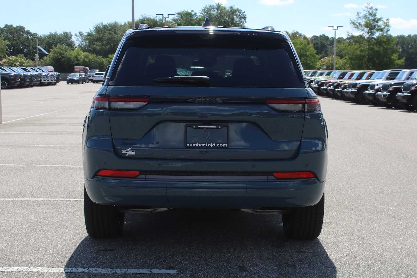 2026 Jeep Grand Cherokee Limited Reserve
