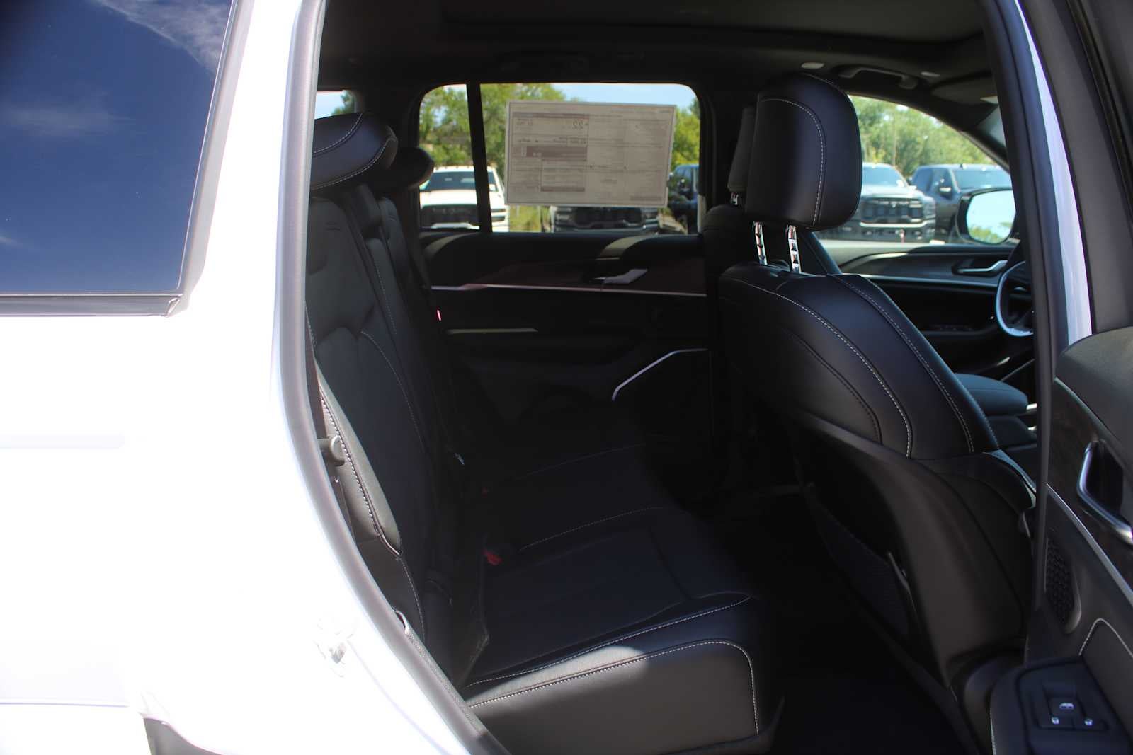 2026 Jeep Grand Cherokee Limited Reserve
