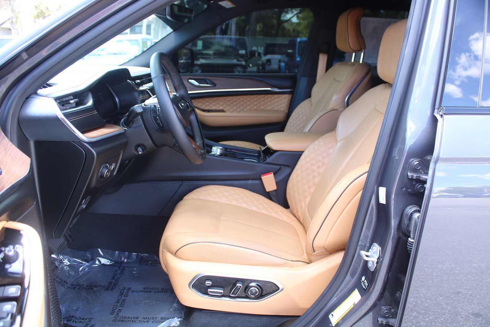 2024 Jeep Grand Cherokee Summit