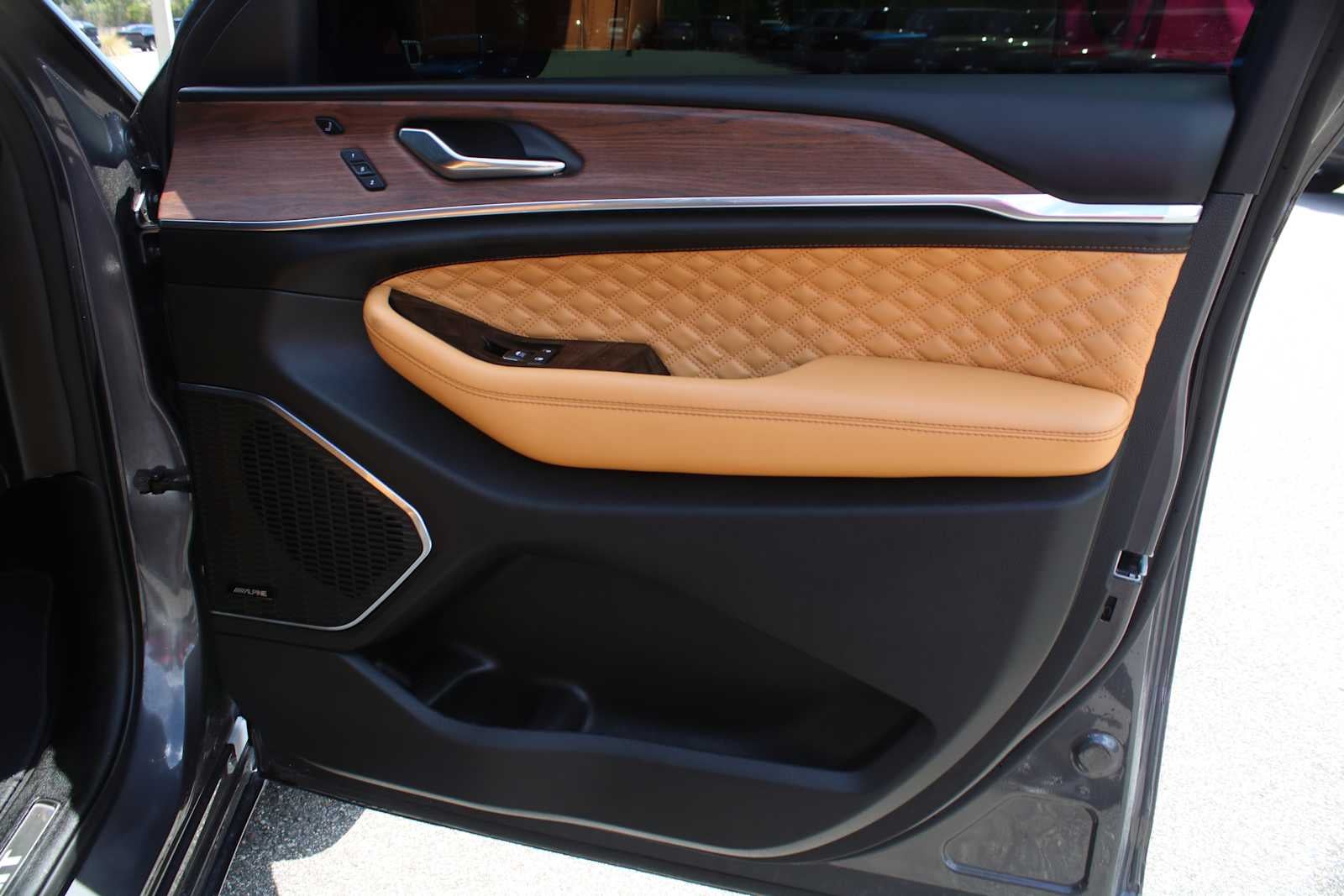 2024 Jeep Grand Cherokee Summit