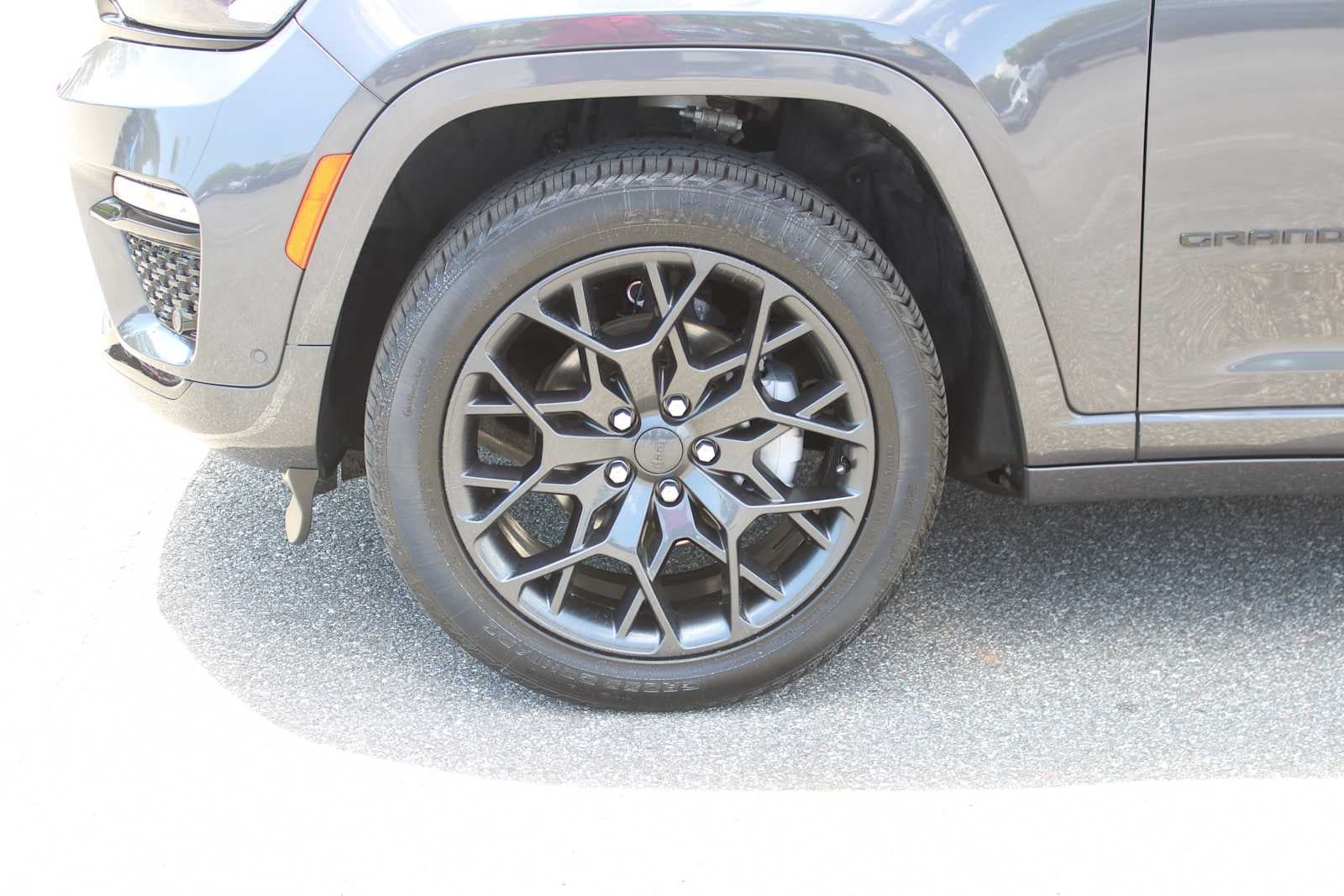 2024 Jeep Grand Cherokee Summit