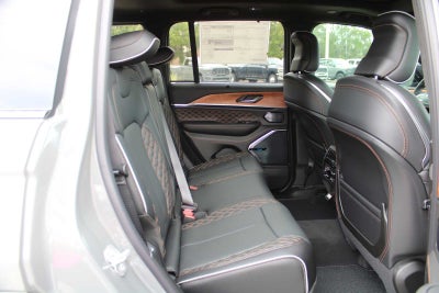 2027 Jeep Grand Cherokee Summit