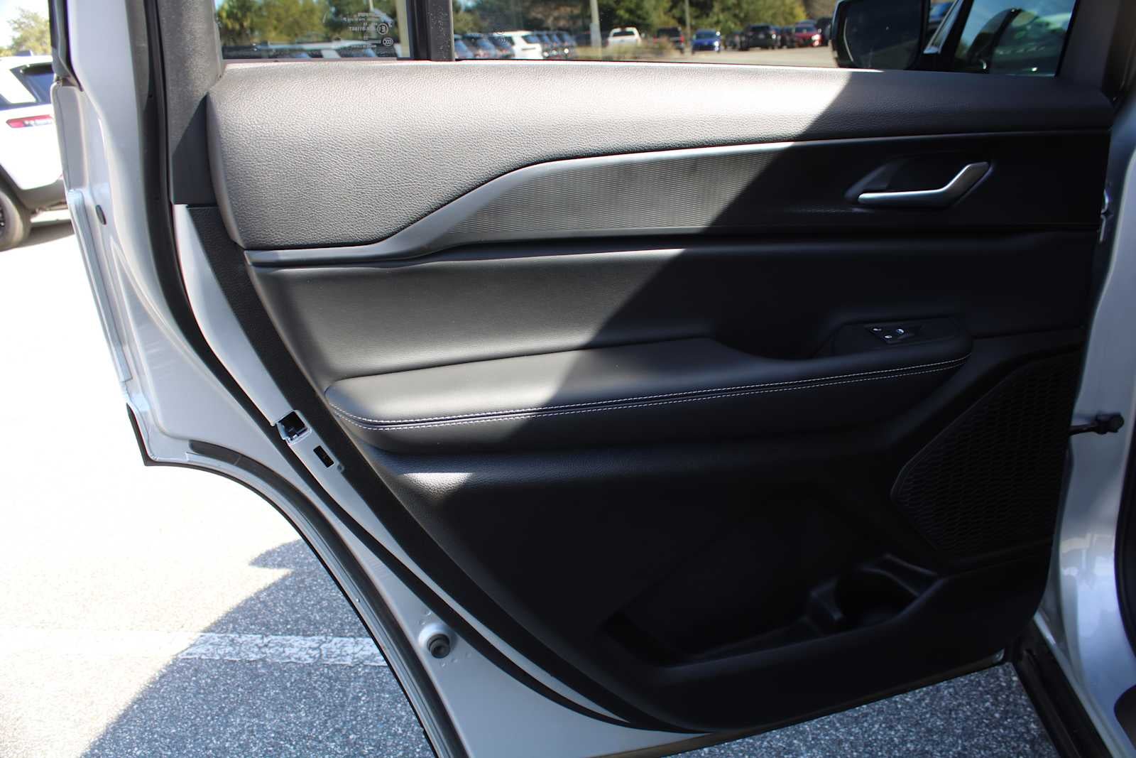 2025 Jeep Grand Cherokee L Altitude X 4x2