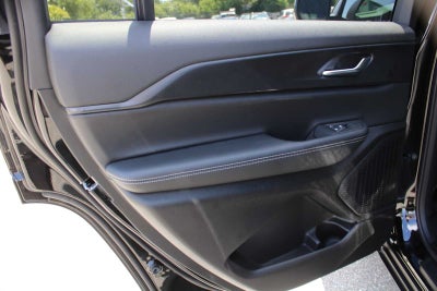 2025 Jeep Grand Cherokee GRAND CHEROKEE L LAREDO X 4X2