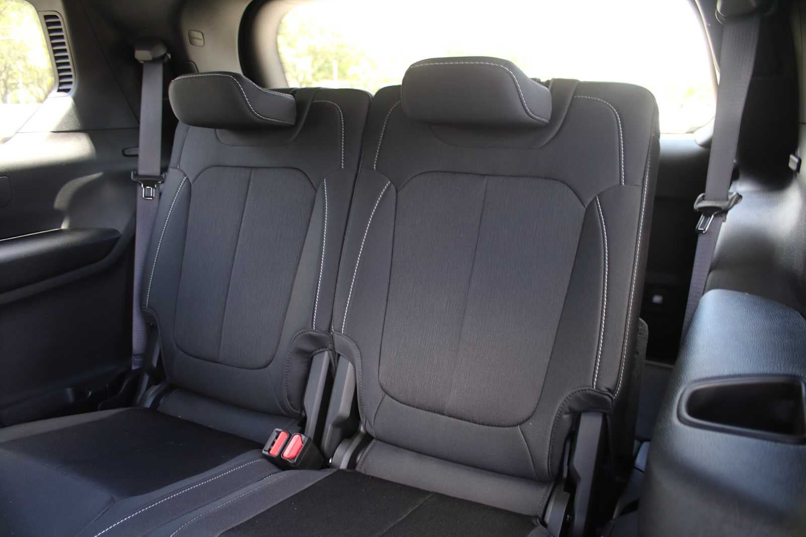 2025 Jeep Grand Cherokee GRAND CHEROKEE L LAREDO X 4X2